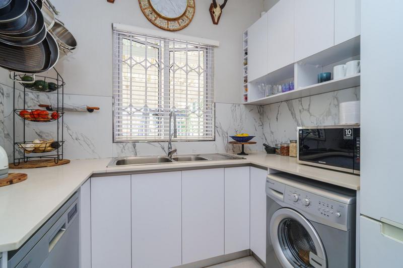 3 Bedroom Property for Sale in Harfield Village Western Cape